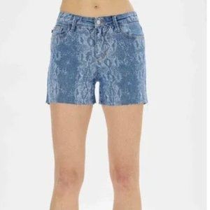 Brand New Judy Blue Mid Rise Snake Print Med Blue Shorts Size 2XL